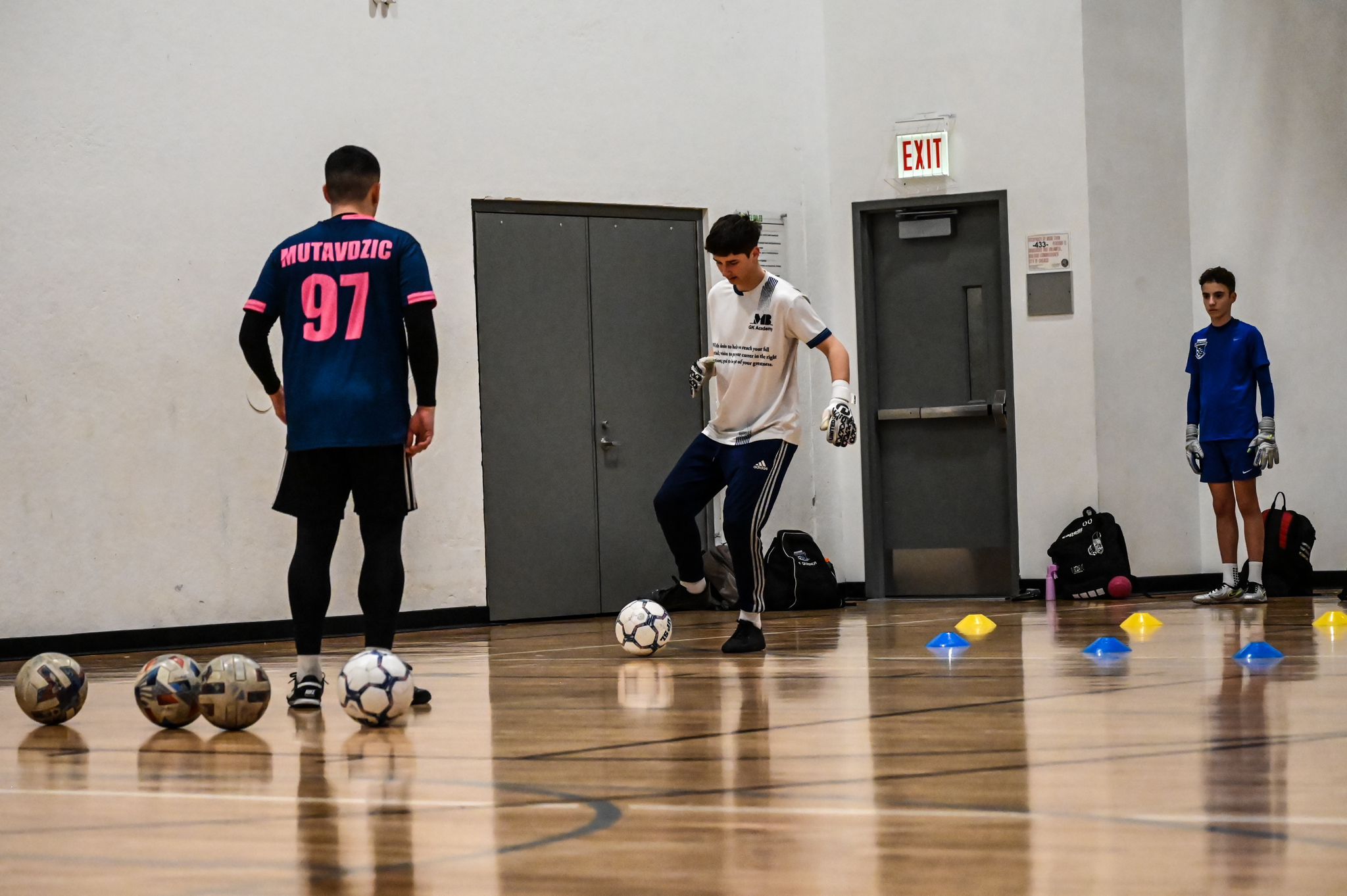 MB1 GK Academy goalkeeper training session